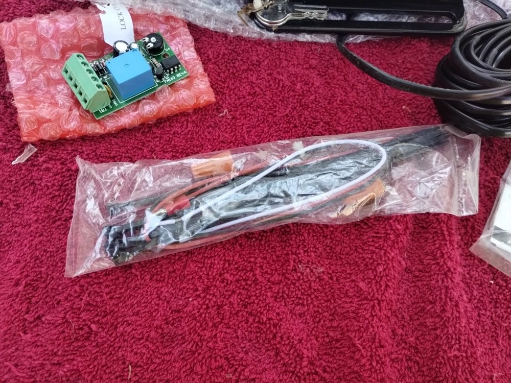 Mighty Mule Automatic Gate Lock for E-Z Gate And GTO/PRO NEW READ DESCRIPTION
