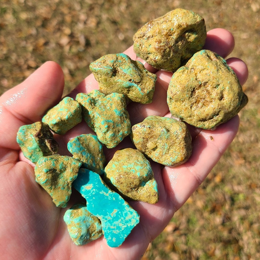 STABILIZED EASTER BLUE TURQUOISE ROUGH NEVADA USA 140.1 GRAMS