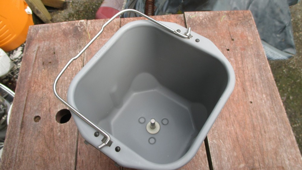 Breadman Bread Maker Pan 5x5" inside 5.5" tall pan