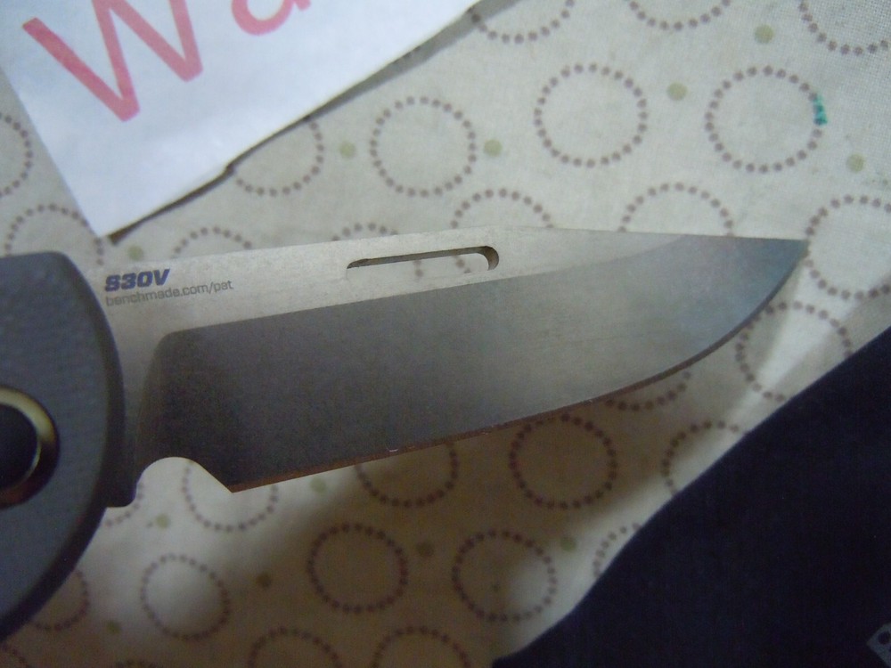 BENCHMADE WEEKENDER 317 FOLDING BLADE KNIFE.