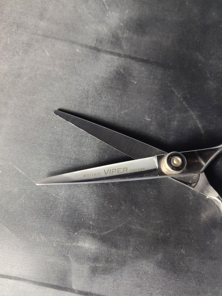 VIPER SHEARS PRO CUTTING, SHINZU TEXTURIZING SHEARS & STRAIGHT RAZOR BUNDLE