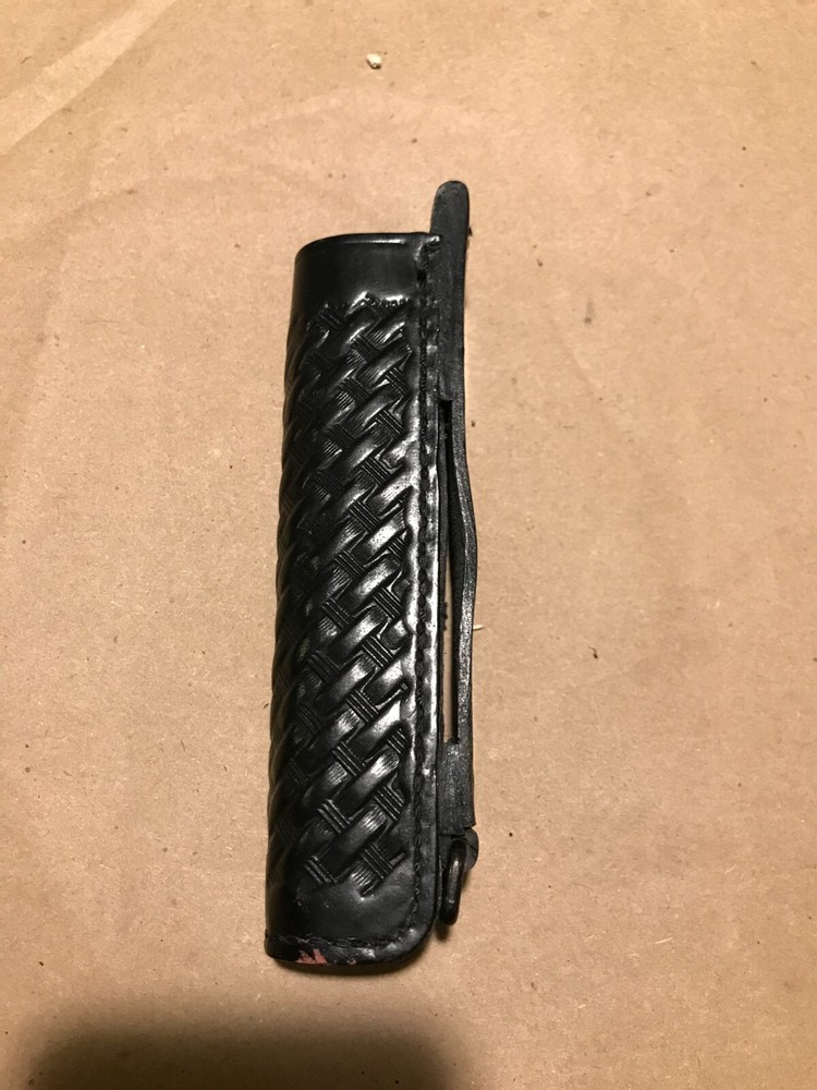 SureFire V17 Flashlight Holster for Surefire Flashlights 6R, 9P, D3