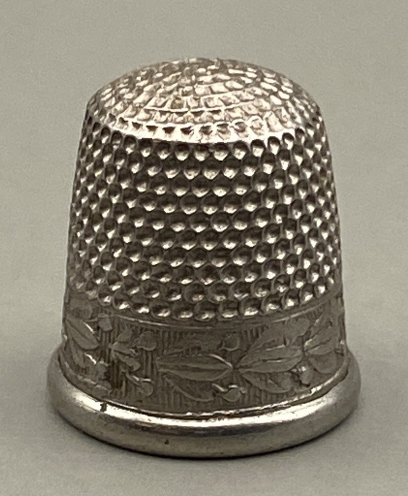 Antique? Silver Thimble