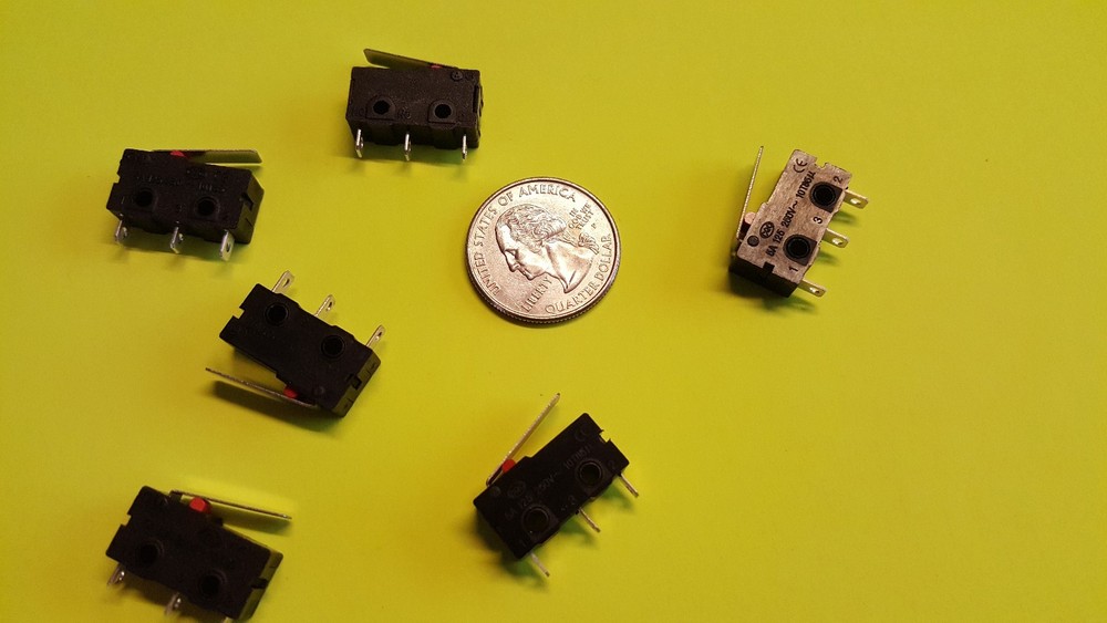 Small Micro / Limit Switch - both Normally OPEN & Closed Contacts
