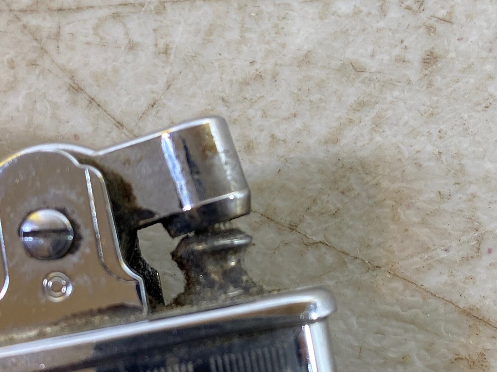 Ronson Vintage Lighter 50B2