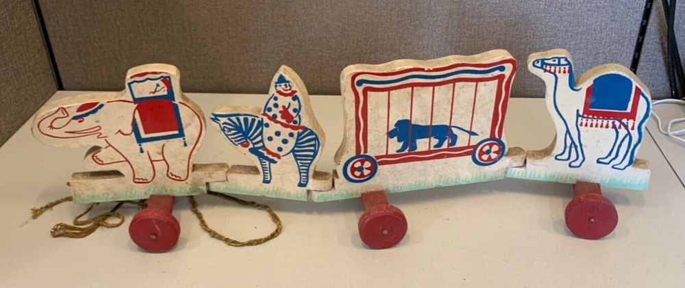 Vintage Pull Behind Circus Zoo Toy 1940s/50s