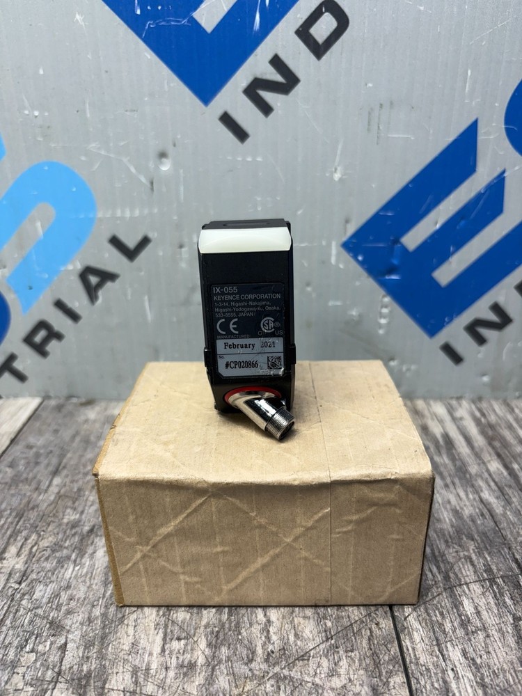 KEYENCE IMAGE-BASED LASER SENSOR HEAD IX-055