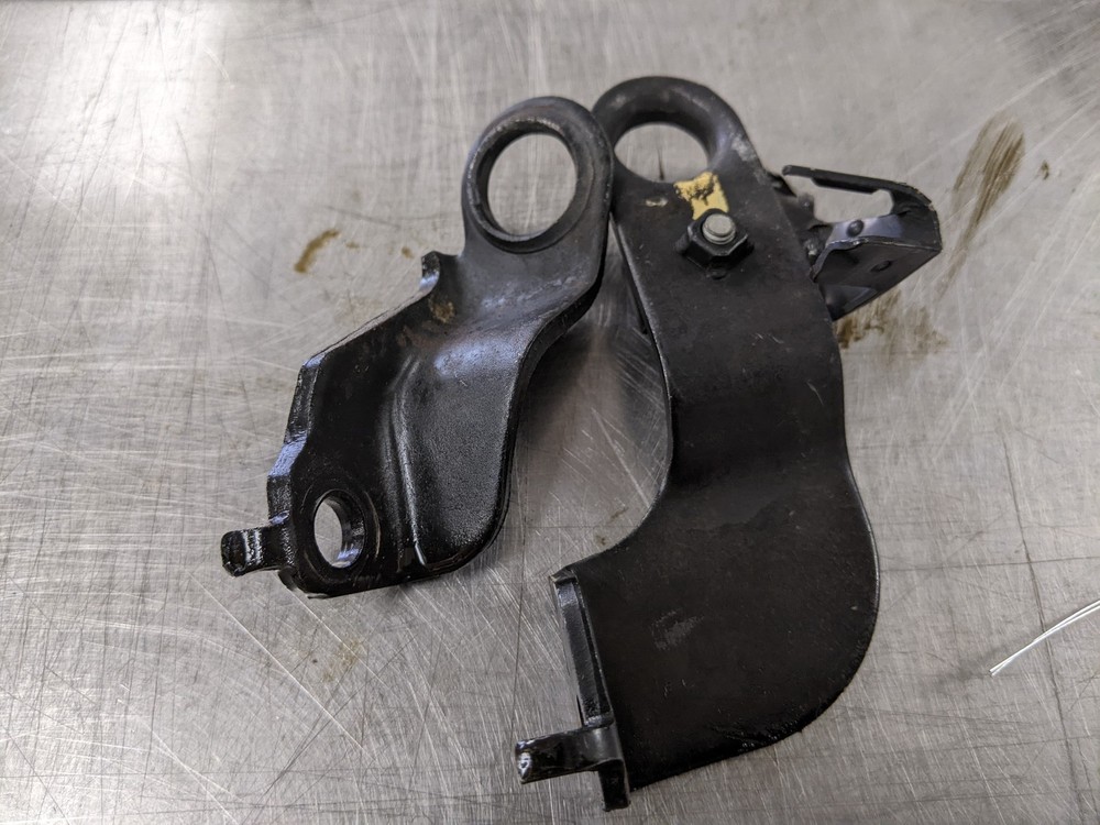 Engine Lift Bracket For 12-13 Kia Soul 2.0