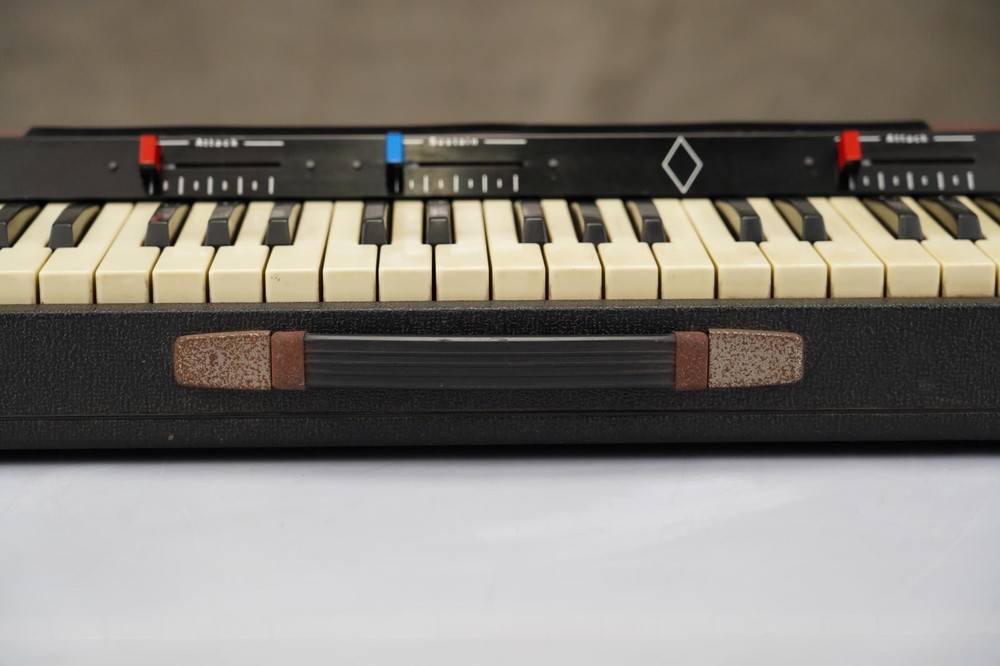 Logan String Melody Synthesizer #57571