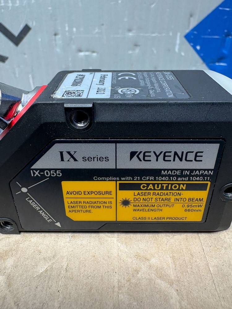 KEYENCE IMAGE-BASED LASER SENSOR HEAD IX-055