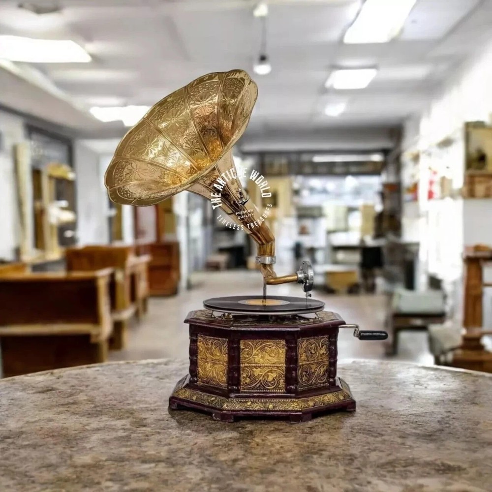 Vintage-Style Gramophone – Fully Working Wind-Up Phonograph Record Player