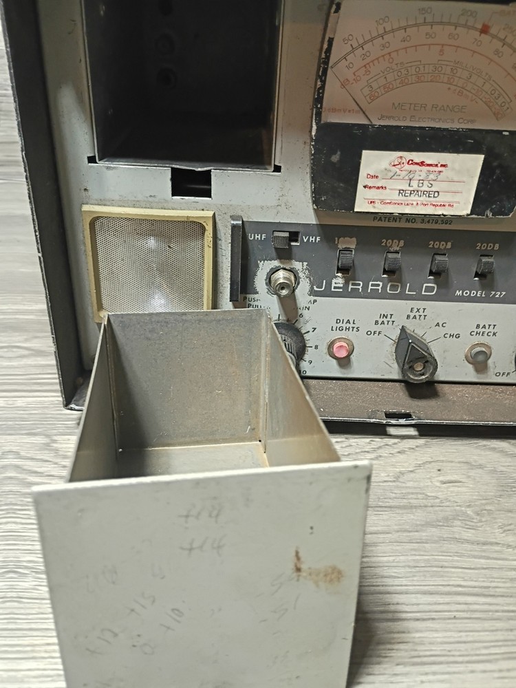 Jerrold Field Strength Meter Model #727 Untested