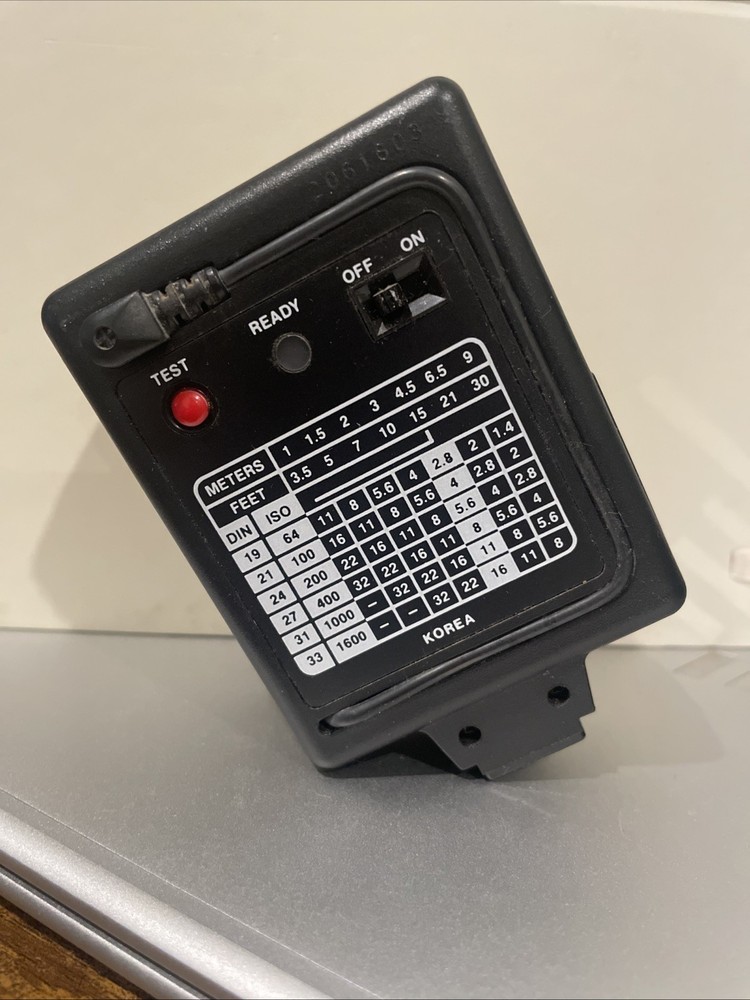 Vivitar Automatic Electronic Flash 2000 Hot Shoe Mount Universal Auto Manual