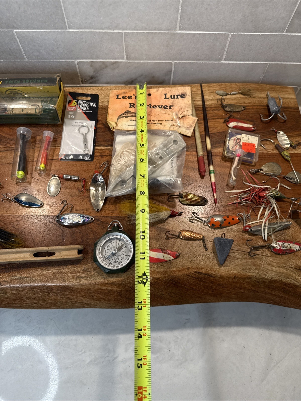 Lot Fishing Supplies Vintage Flies Lures Line Weights Scale Hooks