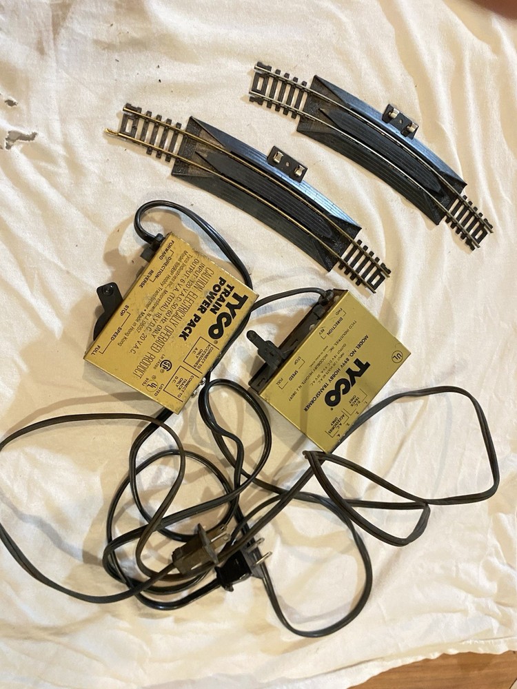Tyco Trains HO-Scale Model Train Power Pack Transformer Controllers