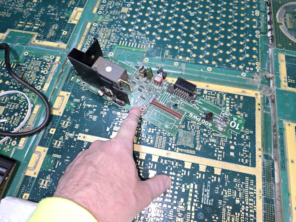 Atari 400 DEFECTIVE DONOR-MISSING Componets-400 PWR Button Board-Untested-PARTS