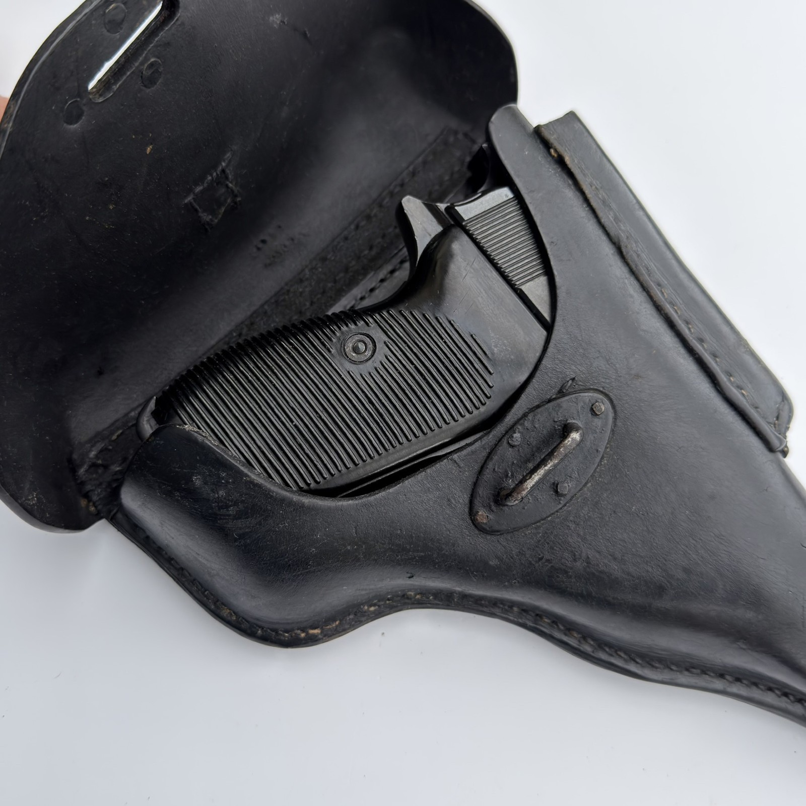 Walther P.38 Pistol HARDSHELL HOLSTER. Faint Oakleaf. Original Vintage.