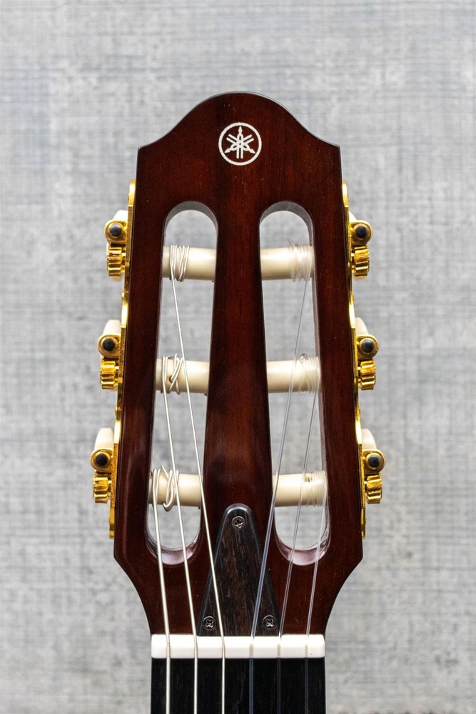 Yamaha SLG200NW Nylon String Silent