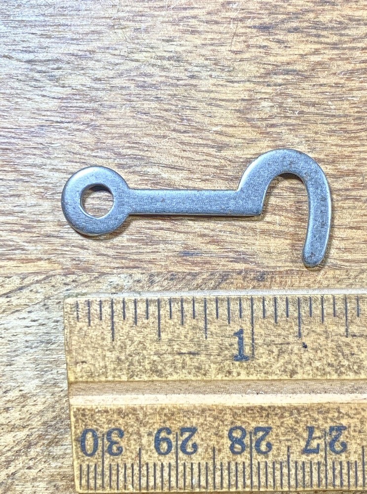 Vintage Clock Door Latch            (KD376)