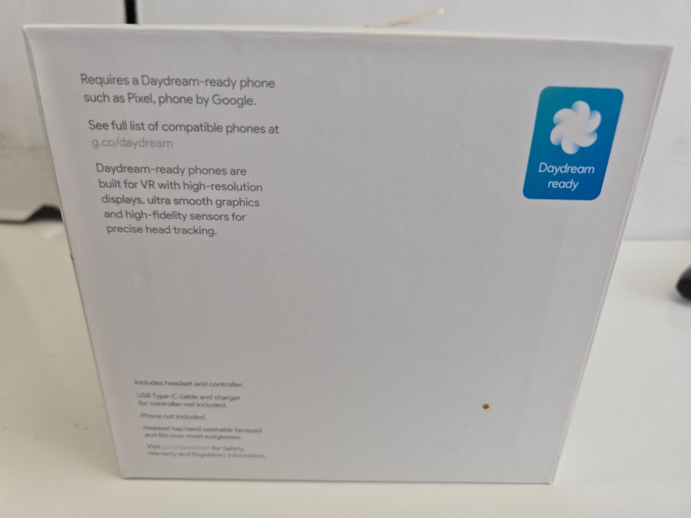 Daydream View VR Headset by Google
