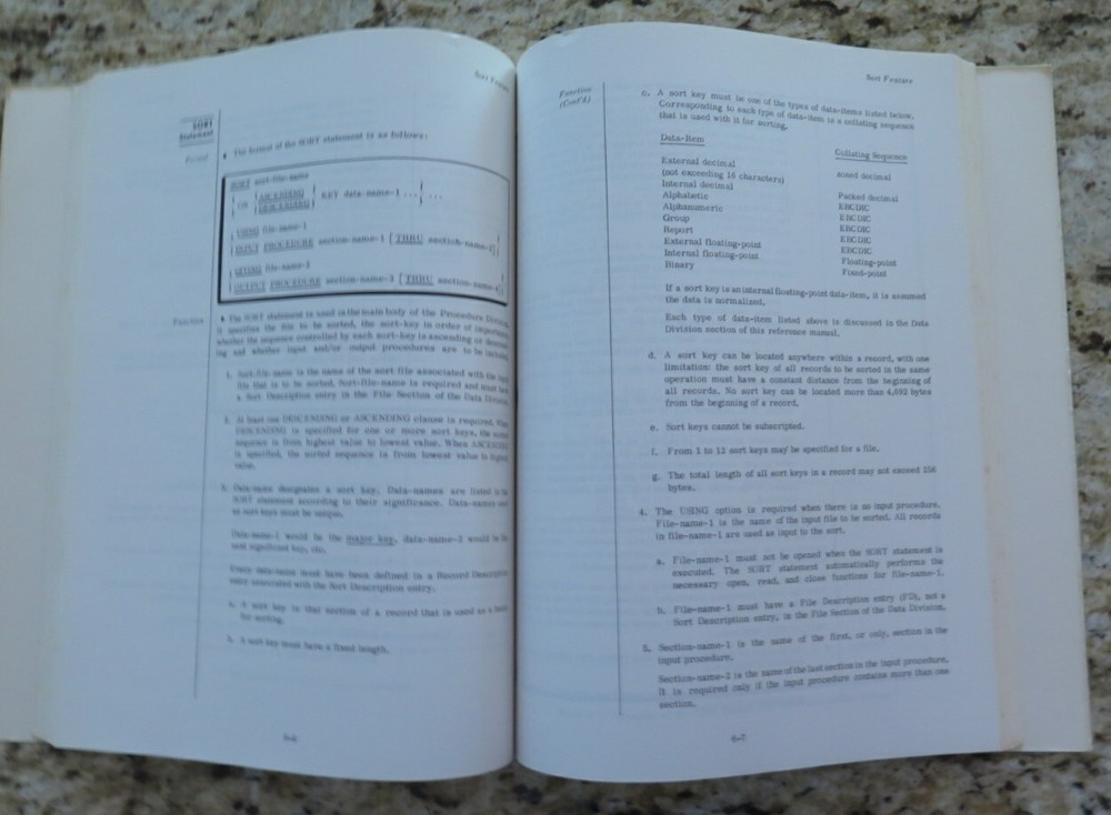 Vintage SPECTRA 70 RCA All Systems COBOL Reference Manual Dated 1969