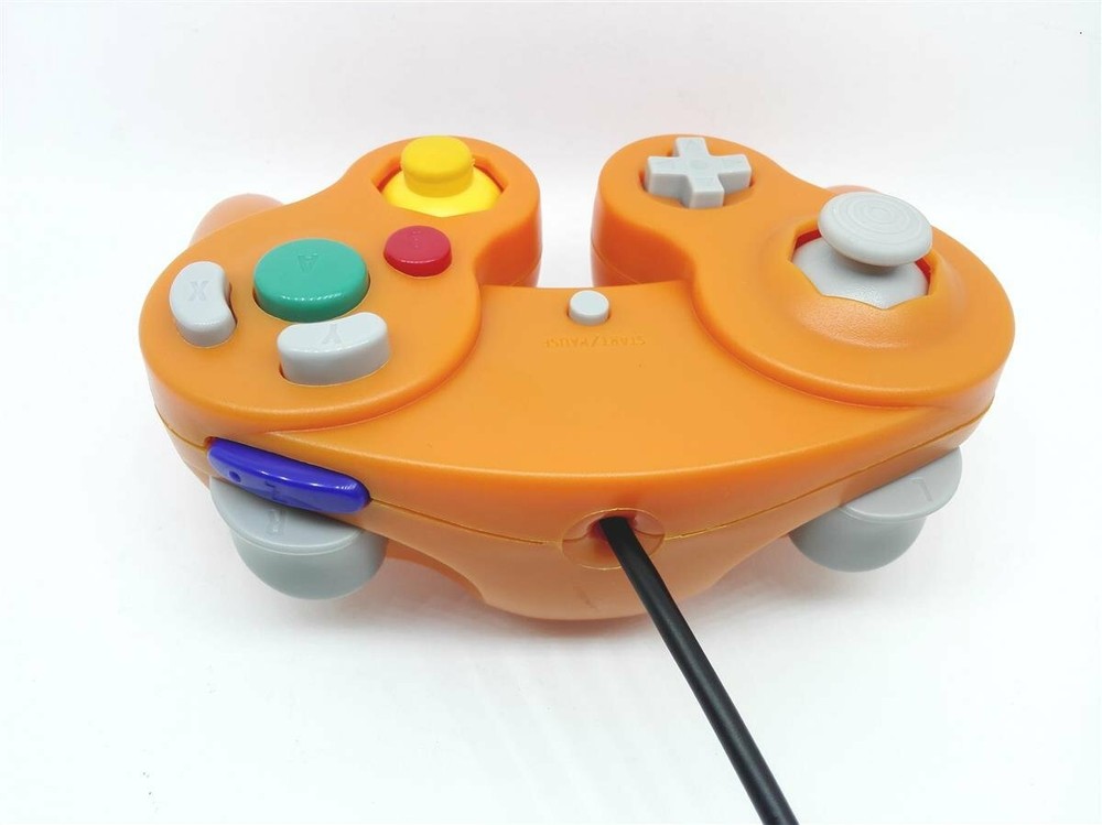 2 Pack Classic Wired Controllers Gamepad For Nintendo Switch NGC Wii U & PC USB