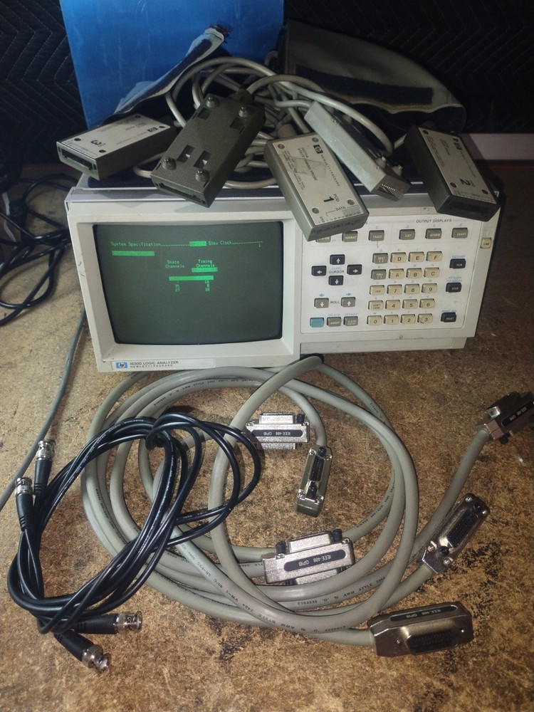 HP 1630D Logic Analyzer - Five Probes