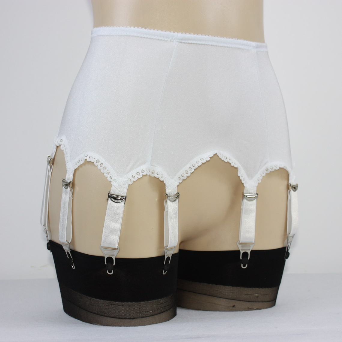 Alacki Retro Style 8 Straps Garter Belts Plain Color Suspender Belt Underwear