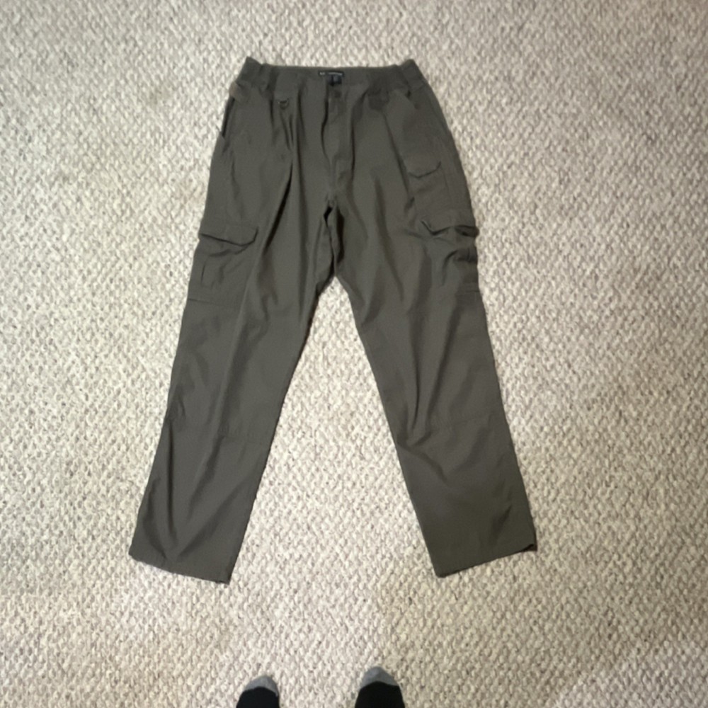 5.11 Tactical Men's Green Cargo Pants Size 36 x 34 Polyester Cotton Solid Patter