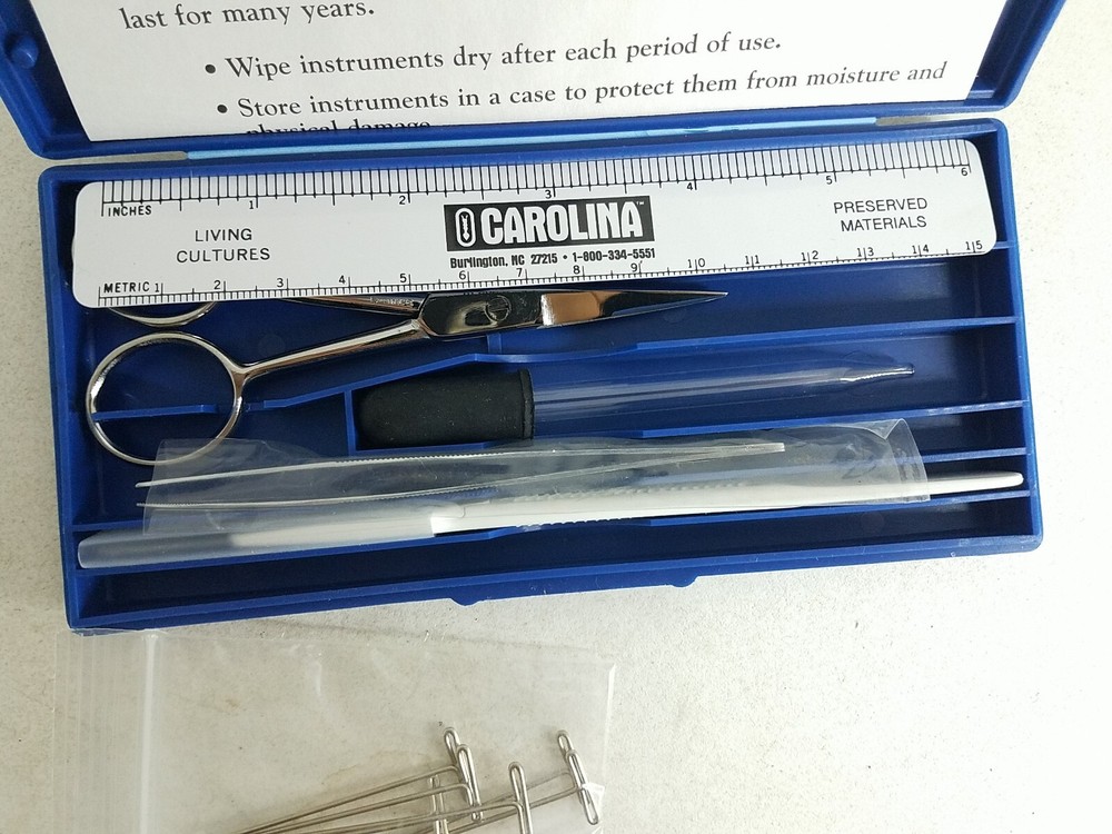 Carolina Dissecting Instruments Set In Case