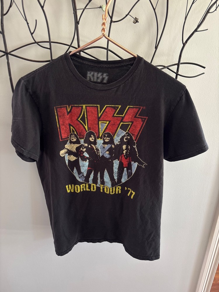 Vintage Style Kiss T-Shirt World Tour 1977 Black Adult Sz Med Rock Music