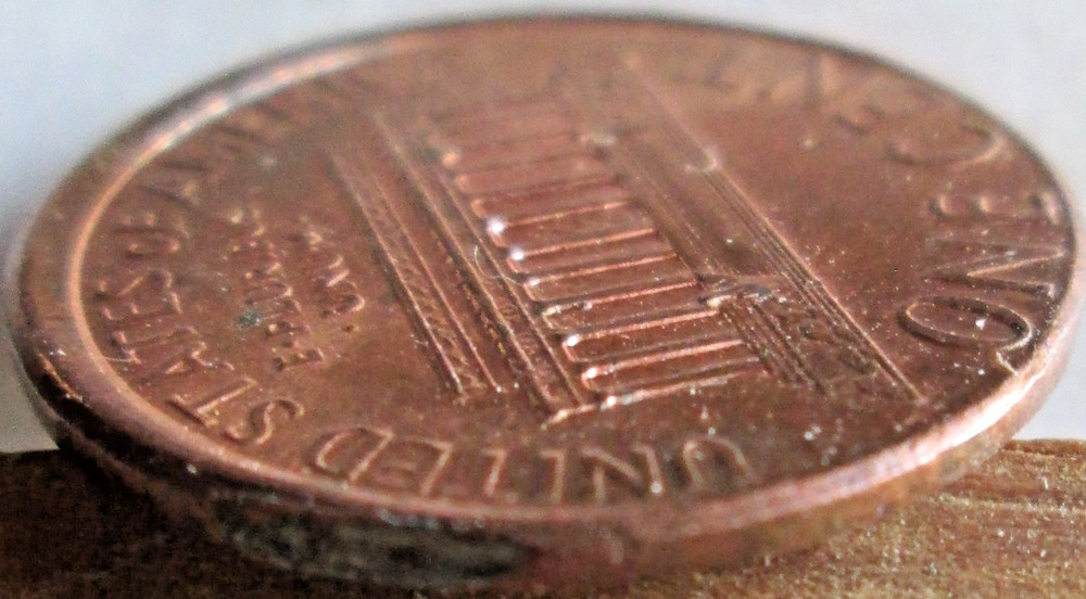 2005-P MEMORIAL CENT TILTED COLLAR STRIKE ERROR, MS-RED, CIRCULATED