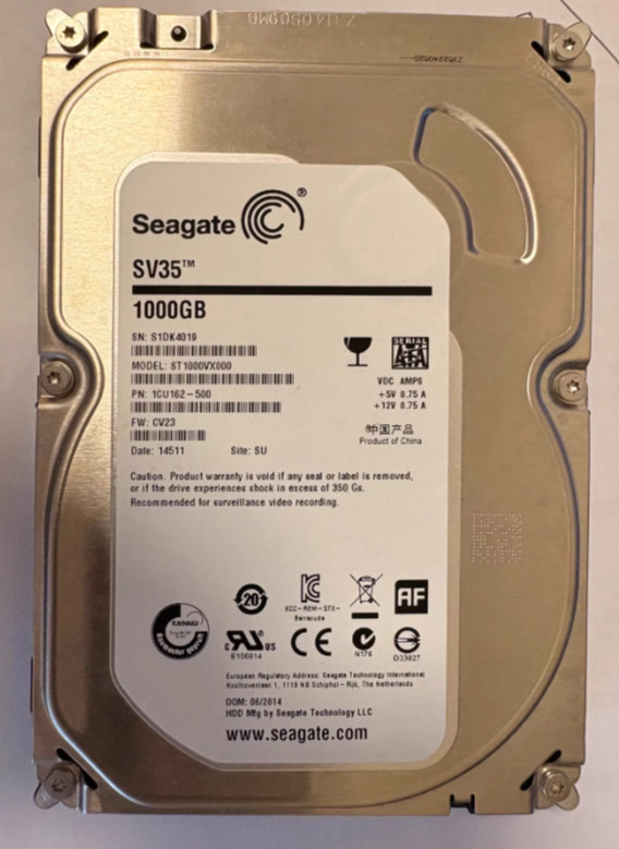 1pcs Seagate 1T hard drive