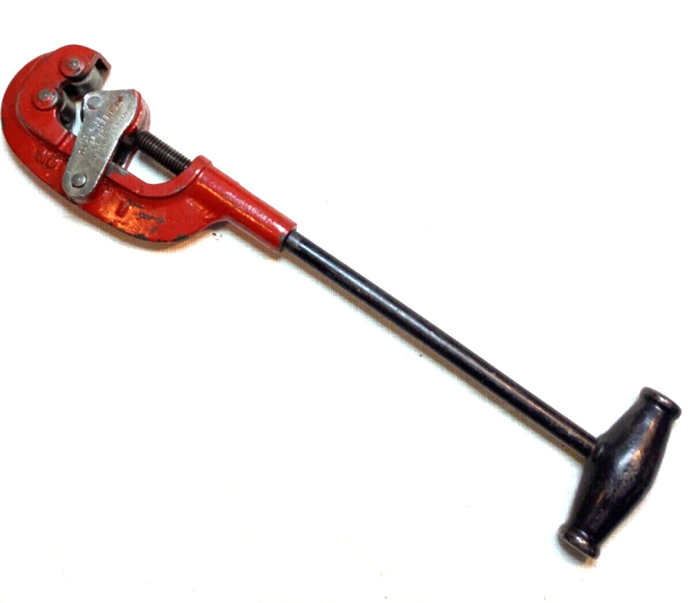 Saunders pipe cutter made by REED