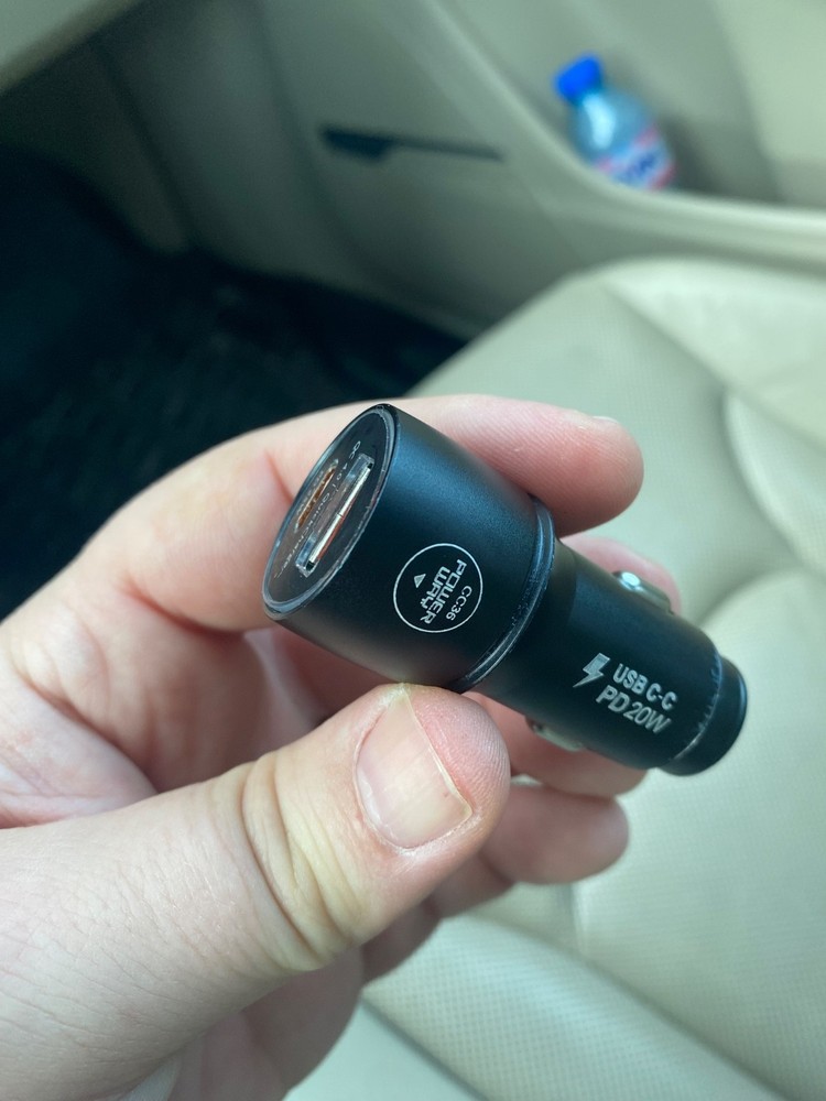 car charger with USB type C and USB normal