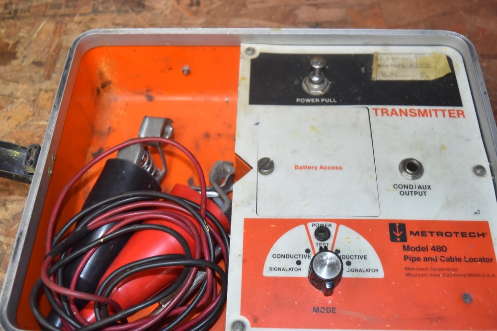 Metrotech 480 RECEIVER & TRANSMITTER PIPE & CABLE LOCATOR