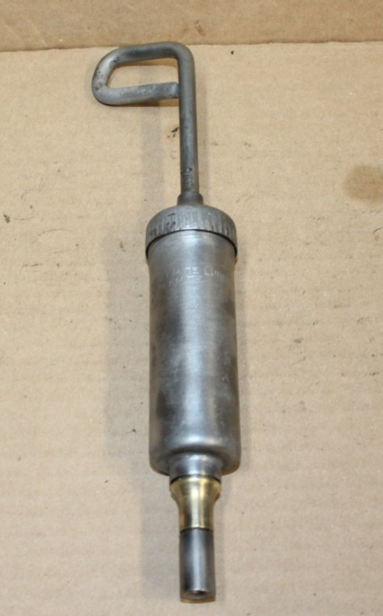 Alemite pump type grease gun accessary