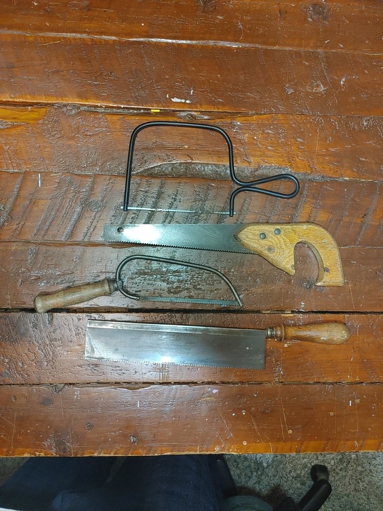 hand saw vintage