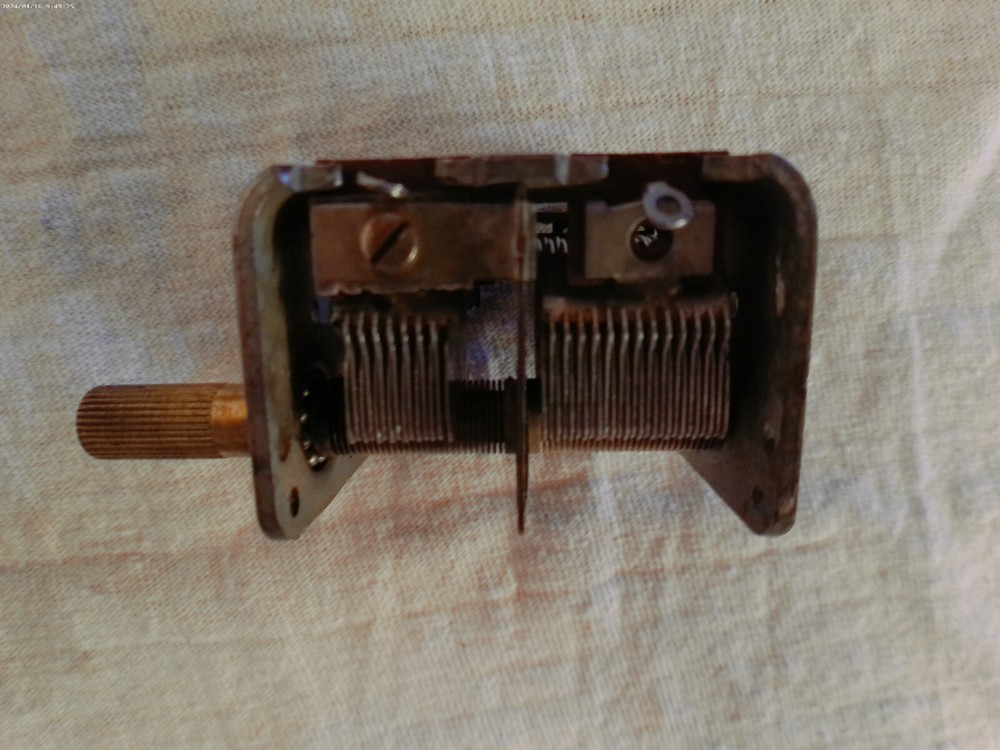 Vintage Dual Section Variable Capacitor 150/450pf Tested Good