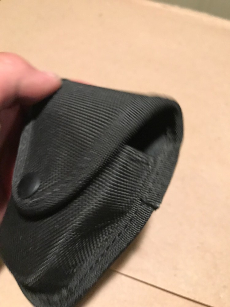 Strong Brand Duty Handcuff Pouch