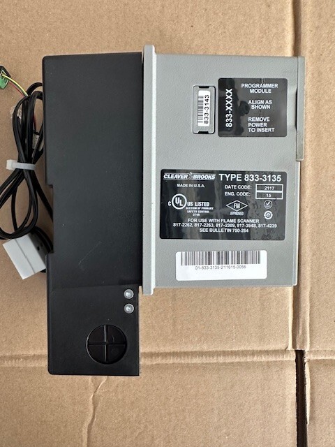 CLEAVER BROOKS 833-3135 UV AMPLIFIER BURNER SAFETY LOGIX CONTROL Complete Unit