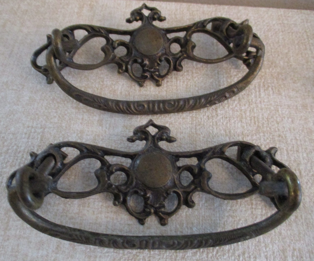 5 Vintage Brass Decorative Cabinet/Drawer Pulls