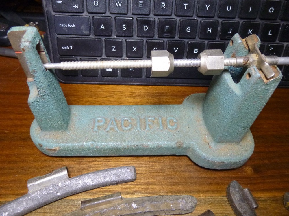 Vintage Pacific Reloading Shot Powder & Bullet Scale