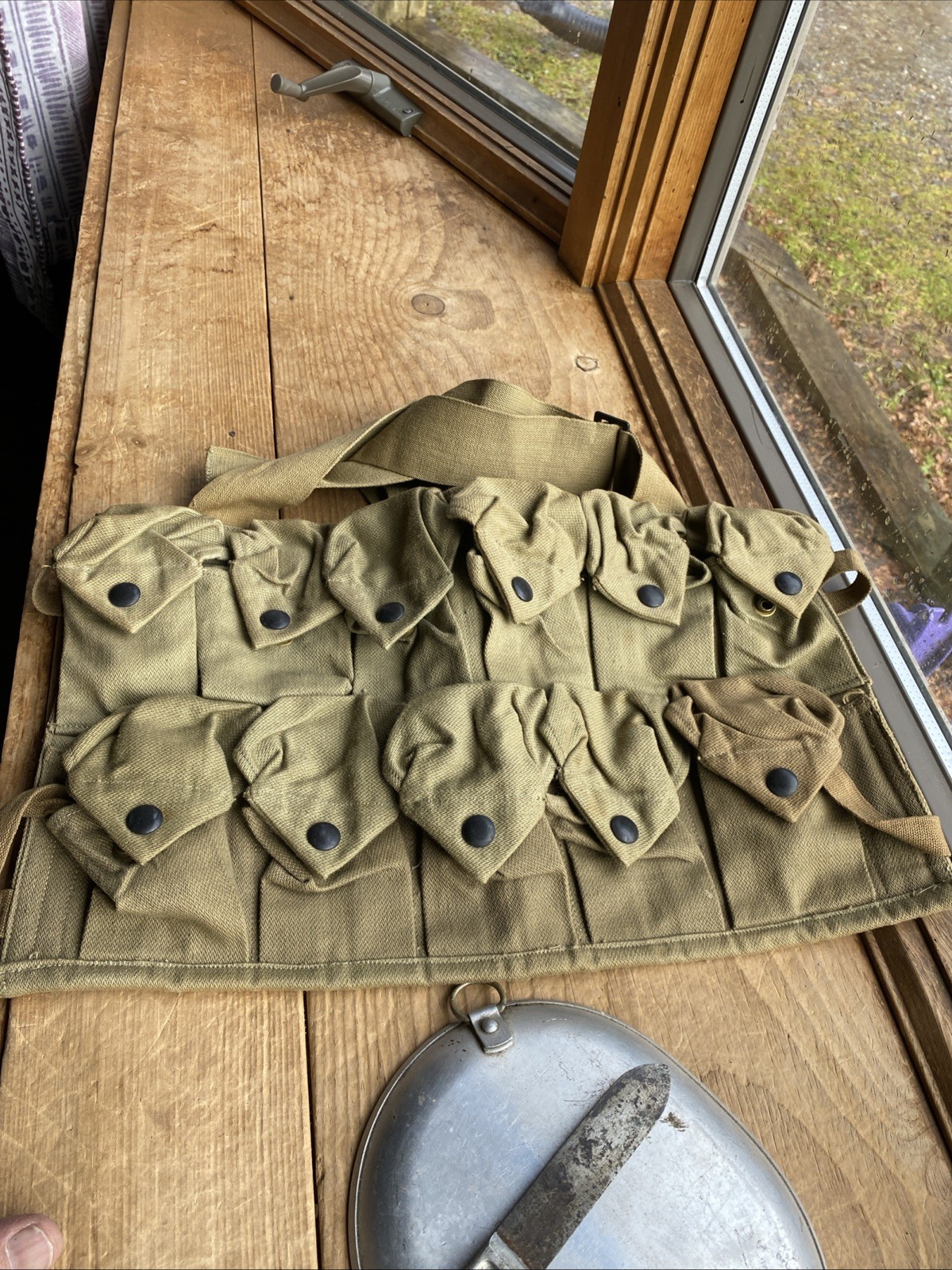 WW 1 Lot 1918 WWI- 11 POCKET GRENADE VEST W/1918 Mess Kit & Knife/Canteen & Cup