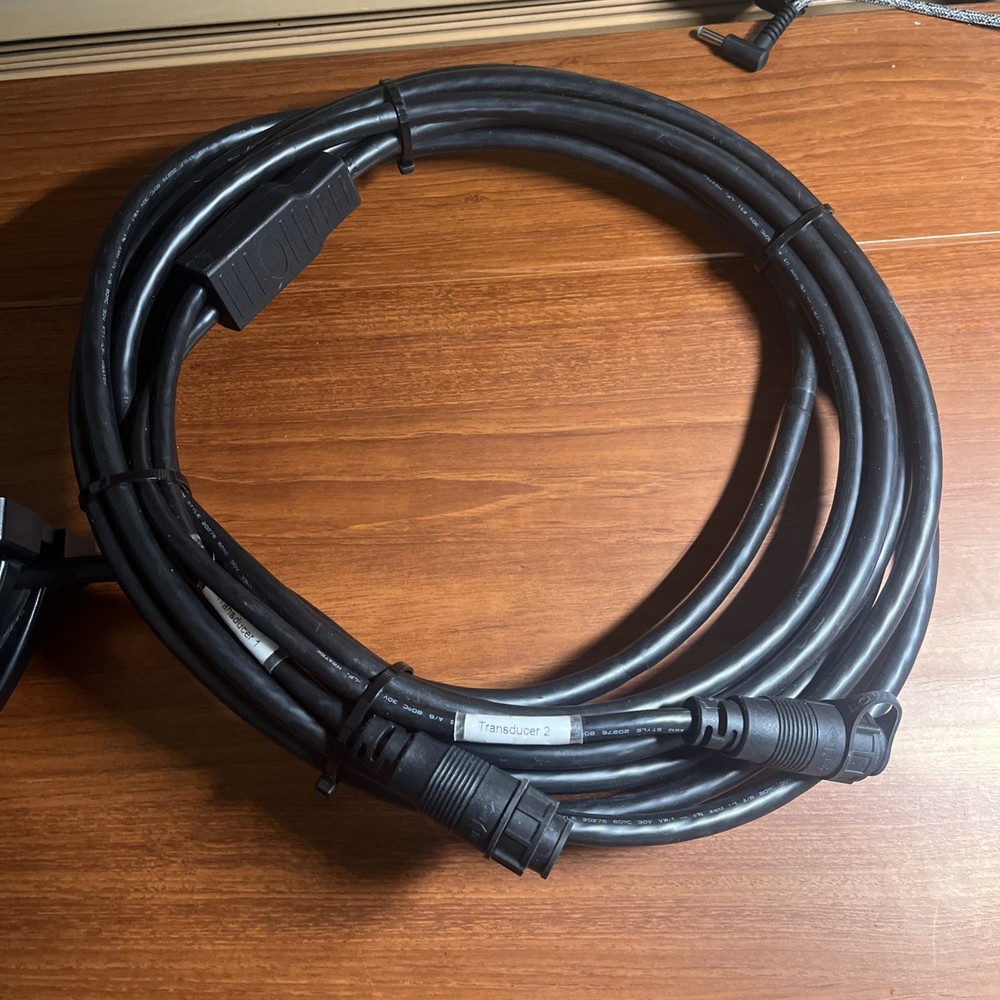 Lowrance 3d structure scan With 3d module And 3d structure scan transducer
