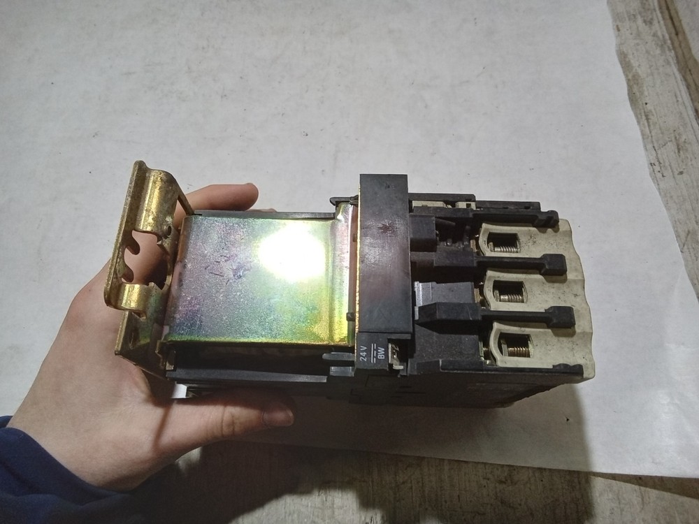 TELEMECANIQUE *UNKNOWN PART NUMBER* (N11E)