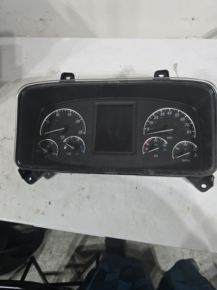 A22-75412-101 CLUSTER USED