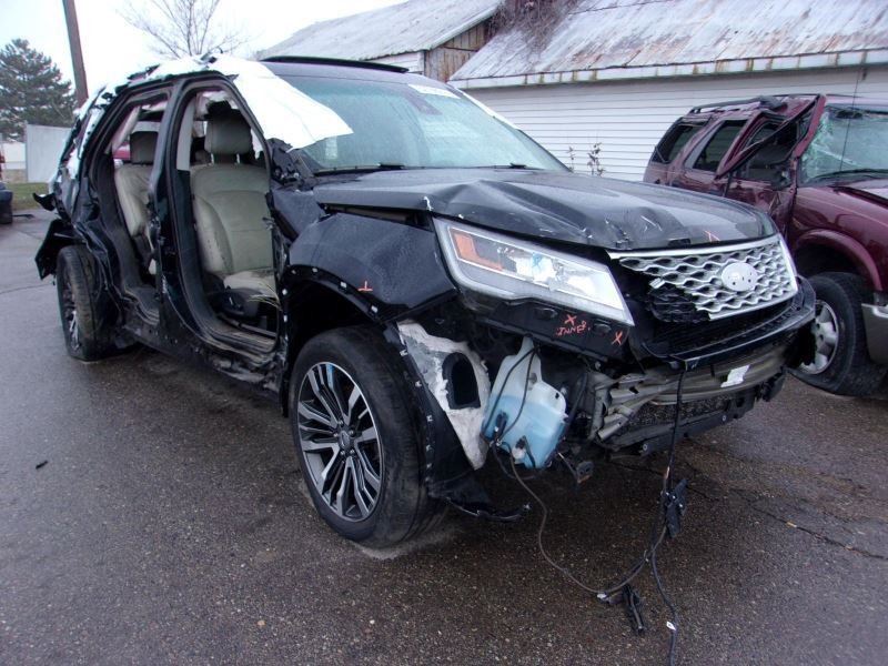 Camera/Projector Camera Rear Fits 16 EXPLORER 964321