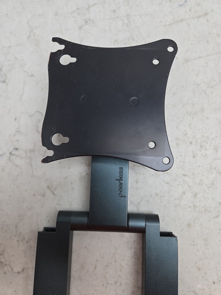 Peerless SA730P Flat Panel Articulating Mount 10" to 29" Compatible w/ Diagonal