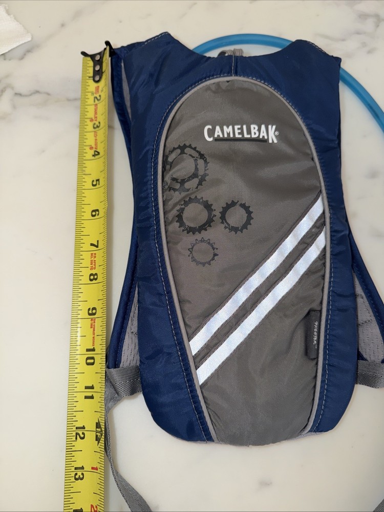 Camelback YOUTH Skeeter Hydration Backpack w/ Bladder (needs bite piece)